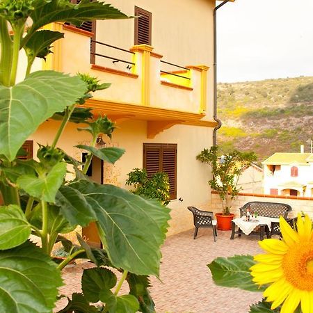 Casa Vacanze Sandalia Bosa Exterior foto